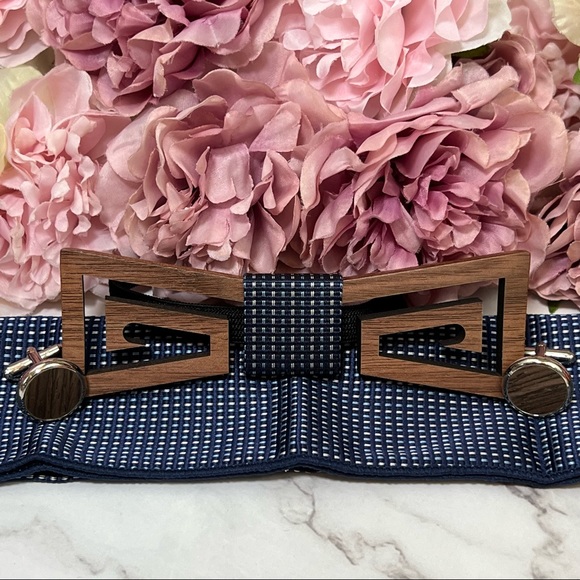 Handmade Wood Butterfly Bow Tie Cufflinks Navy Blue Pocket Square Set - Picture 3 of 16